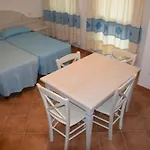 Le Residenze Di Via Leonardo Da Vinci 14 Vakantiehuis Orosei