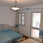 Vakantiehuis Le Residenze Di Via Leonardo Da Vinci 14 Orosei
