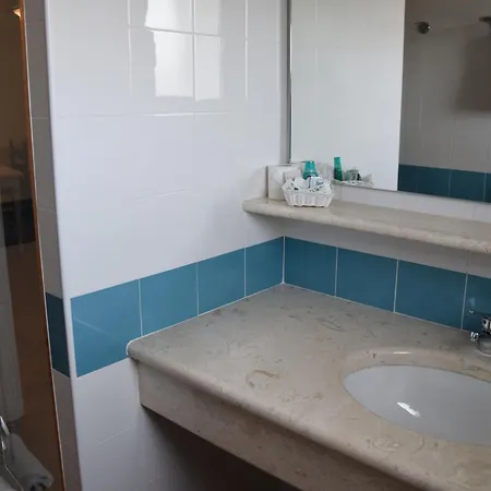 Leonardo Da Vinci Apartmanhotel Orosei