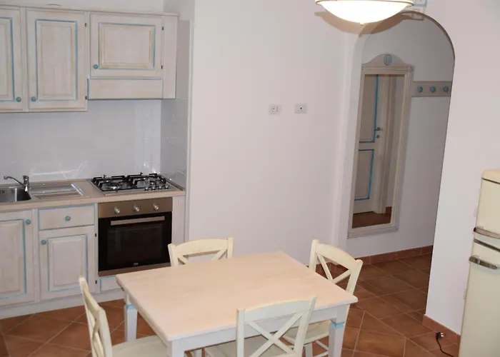 Aparthotel Le Residenze Di Via Leonardo Da Vinci 14 Orosei