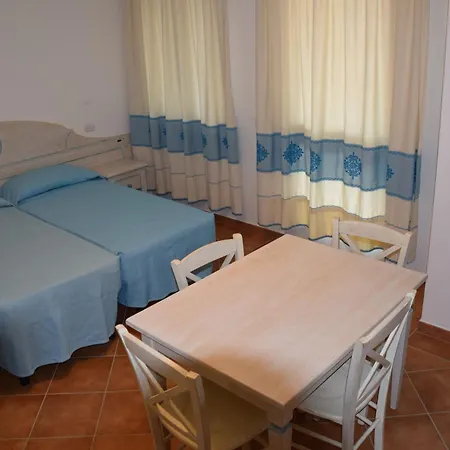 Aparthotel Le Residenze del Maria Rosaria - Via Leonardo da Vinci 14 3*