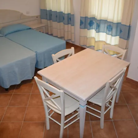 Residence Leonardo Da Vinci Aparthotel Orosei