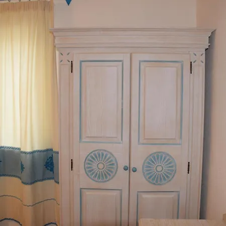 Le Residenze del Maria Rosaria - Via Leonardo da Vinci 14 3*